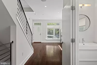 934 N 29th Street, Philadelphia, PA 19130 - Photo 10