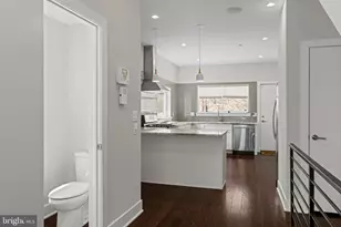 934 N 29th St, Philadelphia, PA 19130 - Photo 12