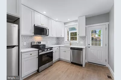 2444 S Lambert Street, Philadelphia, PA 19145 - Photo 12
