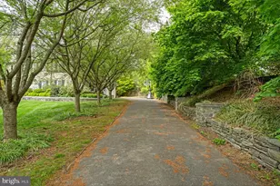 9 Norman Ln, Philadelphia, PA 19118 - Photo 2
