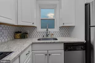 1917 Rodman St, Philadelphia, PA 19146 - Photo 10