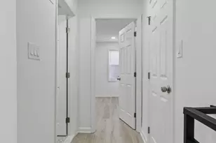 21 E Silver St, Philadelphia, PA 19134 - Photo 26