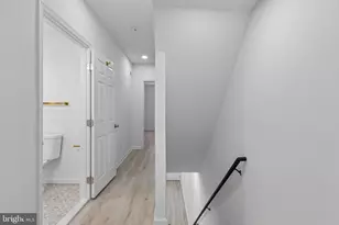 21 E Silver St, Philadelphia, PA 19134 - Photo 16