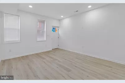 21 E Silver Street, Philadelphia, PA 19134 - Photo 2