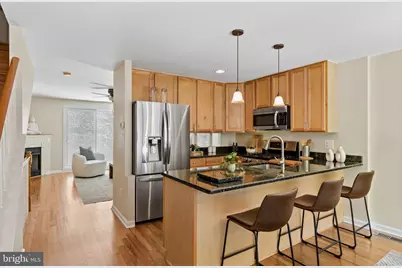 601 S 17th Street, Philadelphia, PA 19146 - Photo 6