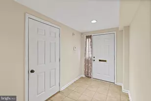 601 S 17th St, Philadelphia, PA 19146 - Photo 32