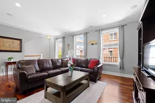 203 Captains Way, Philadelphia, PA 19146 - Photo 2