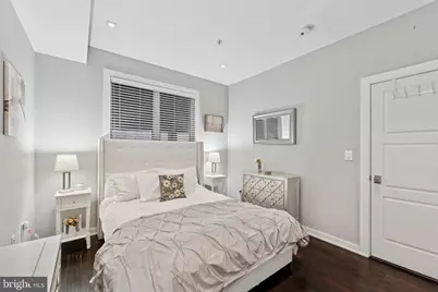 1637 Fitzwater Street, Philadelphia, PA 19146 - Photo 8