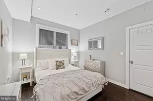 1637 Fitzwater St, Philadelphia, PA 19146 - Photo 8