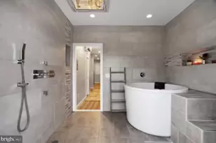 3018 W Harper St, Philadelphia, PA 19130 - Photo 2