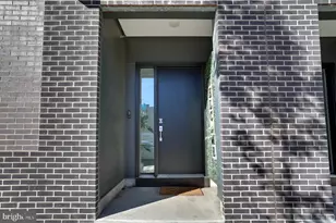 2026 Northbank Pl, Philadelphia, PA 19125 - Photo 2