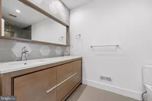 405 Greenwich St, Philadelphia, PA 19147 - Photo 18