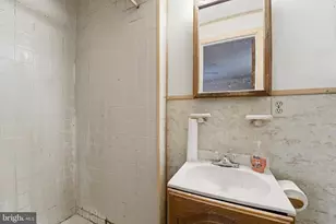 2641 Maxwell St, Philadelphia, PA 19152 - Photo 12