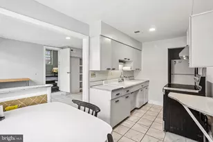 7501 Woodcrest Ave, Philadelphia, PA 19151 - Photo 10