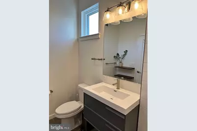 650 N 13th Street, Philadelphia, PA 19123 - Photo 32