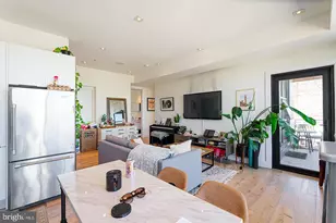240 N 2nd St, Philadelphia, PA 19106 - Photo 6
