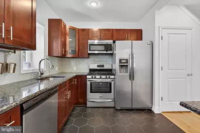 2355 E Harold Street, Philadelphia, PA 19125 - Photo 10
