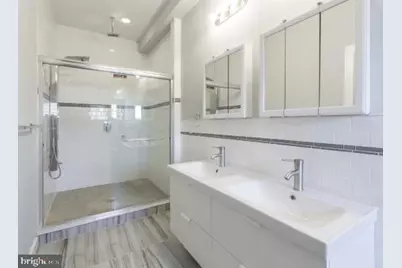 2040 E Susquehanna Avenue, Philadelphia, PA 19125 - Photo 10