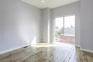 2040 E Susquehanna Ave, Philadelphia, PA 19125 - Photo 12