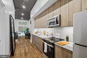 525 N 41st St, Philadelphia, PA 19104 - Photo 10