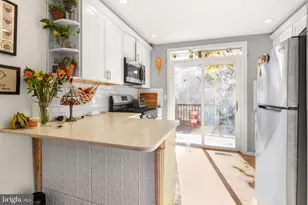 128 W Thompson St, Philadelphia, PA 19122 - Photo 6