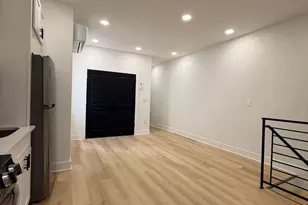 1220 W Airdrie St, Philadelphia, PA 19140 - Photo 36
