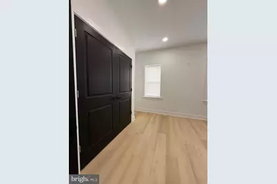1220 W Airdrie Street, Philadelphia, PA 19140 - Photo 38