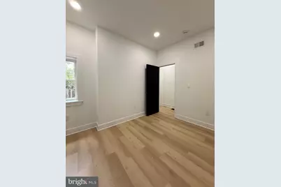 1220 W Airdrie Street, Philadelphia, PA 19140 - Photo 20