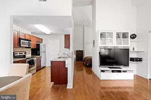1 Academy Cir, Philadelphia, PA 19146 - Photo 6