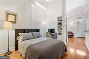 1 Academy Cir, Philadelphia, PA 19146 - Photo 16