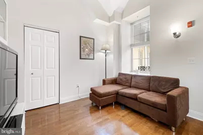 1 Academy Circle #210, Philadelphia, PA 19146 - Photo 2