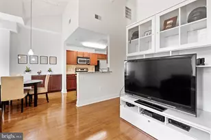 1 Academy Cir, Philadelphia, PA 19146 - Photo 4