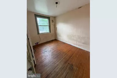 652 E Annsbury Street, Philadelphia, PA 19120 - Photo 8