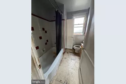 652 E Annsbury Street, Philadelphia, PA 19120 - Photo 6