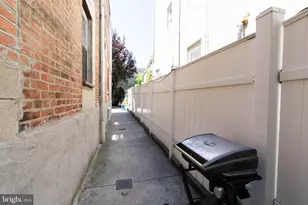 2028 S 13th St, Philadelphia, PA 19148 - Photo 8