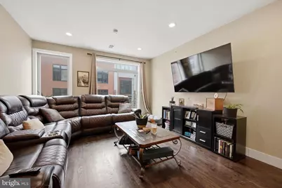 844 N 15th Street #C, Philadelphia, PA 19130 - Photo 4