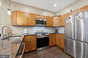844 N 15th St, Philadelphia, PA 19130 - Photo 8