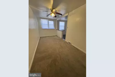 181 E Walnut Park Drive, Philadelphia, PA 19120 - Photo 4