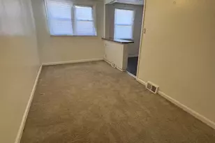 181 E Walnut Park Dr, Philadelphia, PA 19120 - Photo 4