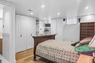 2049 Appletree St, Philadelphia, PA 19103 - Photo 44
