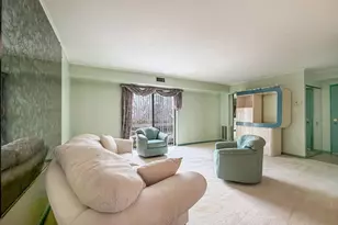 44303 Delaire Landing Rd, Philadelphia, PA 19114 - Photo 10