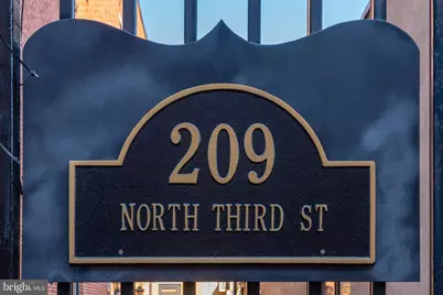 209 N 3rd Street #3B, Philadelphia, PA 19106 - Photo 2
