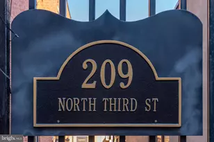 209 N 3rd St, Philadelphia, PA 19106 - Photo 2