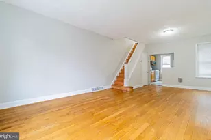1528 S Hollywood St, Philadelphia, PA 19146 - Photo 2