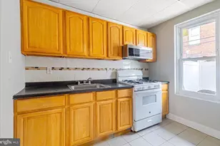 1528 S Hollywood St, Philadelphia, PA 19146 - Photo 4