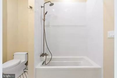 2029 Walnut Street #3F, Philadelphia, PA 19103 - Photo 8
