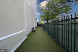 1100 Vine St, Philadelphia, PA 19107 - Photo 22