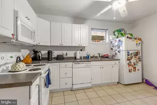 218 Grape St, Philadelphia, PA 19128 - Photo 10
