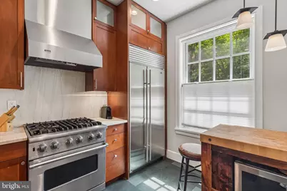 2415 Pine Street, Philadelphia, PA 19103 - Photo 12