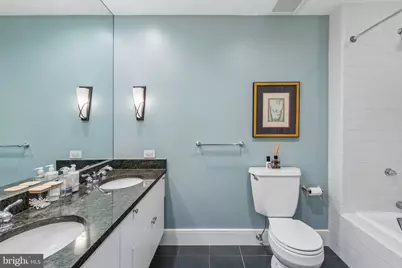 2415 Pine Street, Philadelphia, PA 19103 - Photo 26